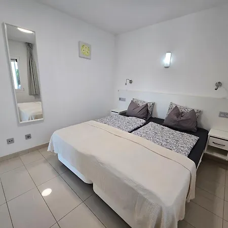 Casa Sol De Luxe, Klimaanlage, Pool, Strandnah קוסטה קלמה